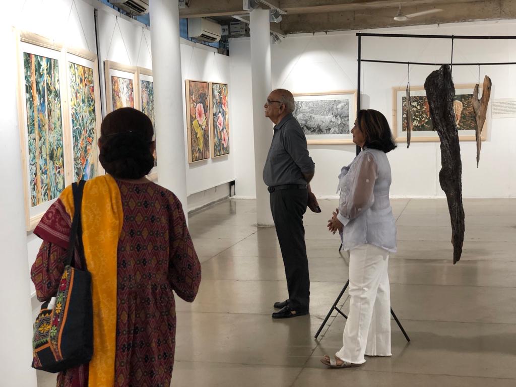 dc103800-ba8e-4162-9e05-4244aa39da12